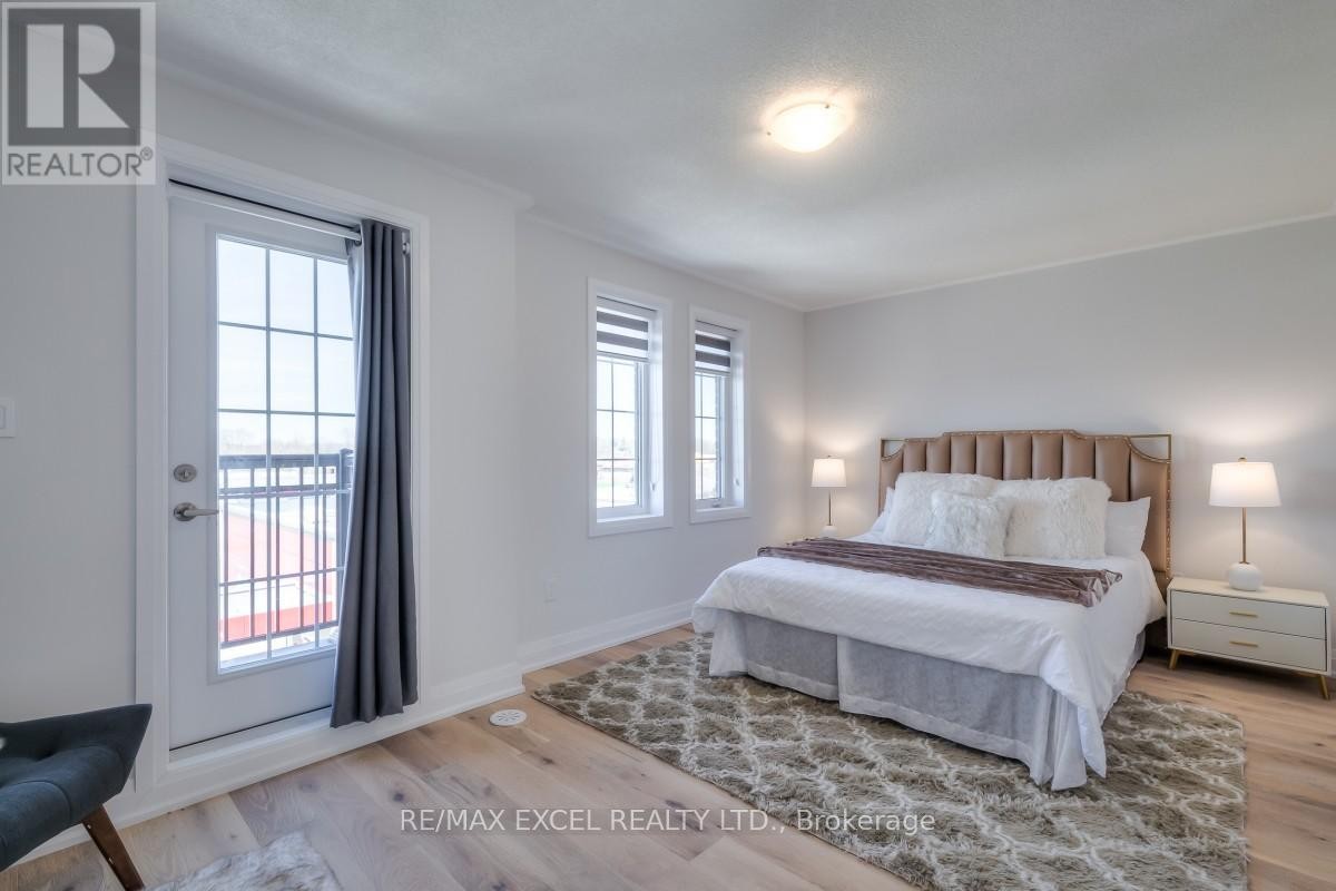 












6 MAYBANK LANE

,
Whitchurch-Stouffville (Stouffville),




Ontario
L4A4X7

