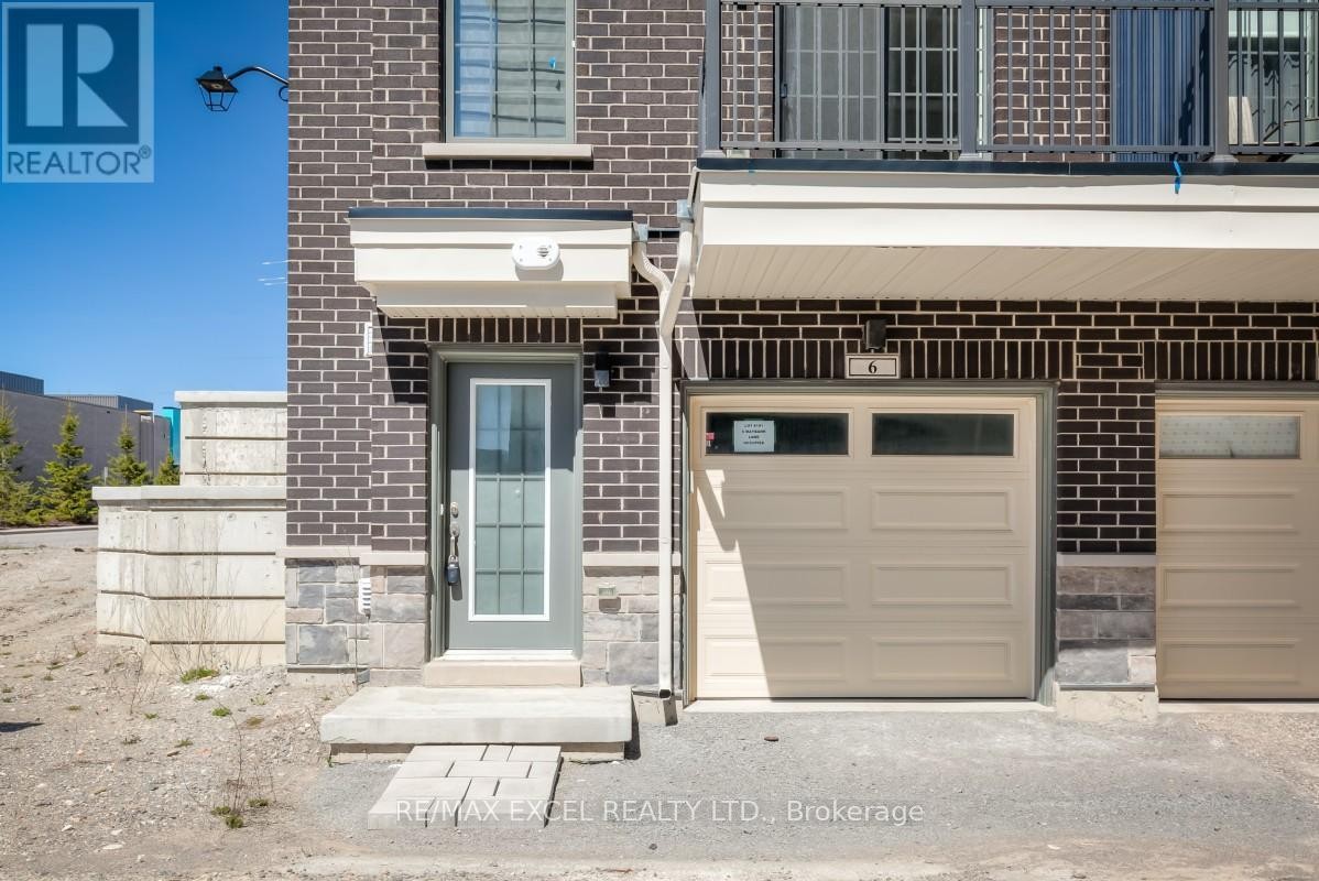 












6 MAYBANK LANE

,
Whitchurch-Stouffville (Stouffville),




Ontario
L4A4X7

