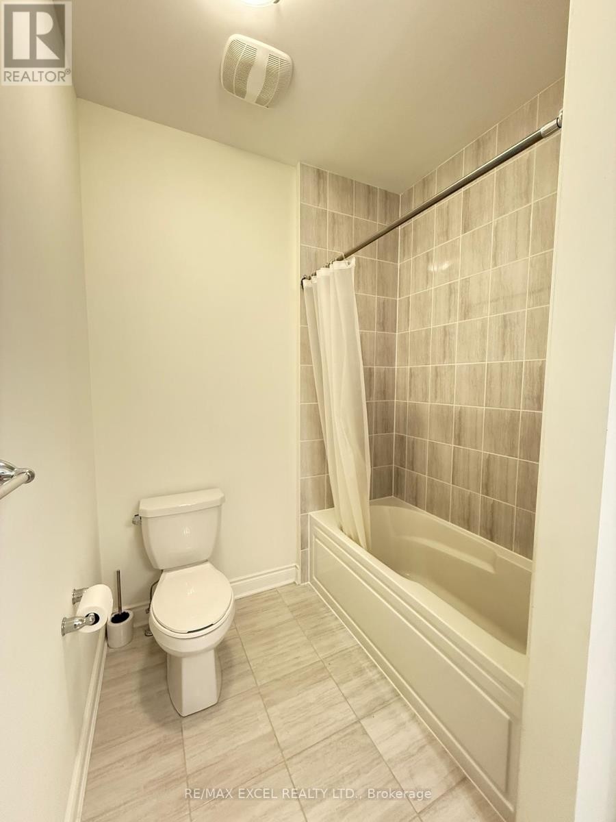 












94 HARTNEY DRIVE

,
Richmond Hill,




Ontario
L4S0K6

