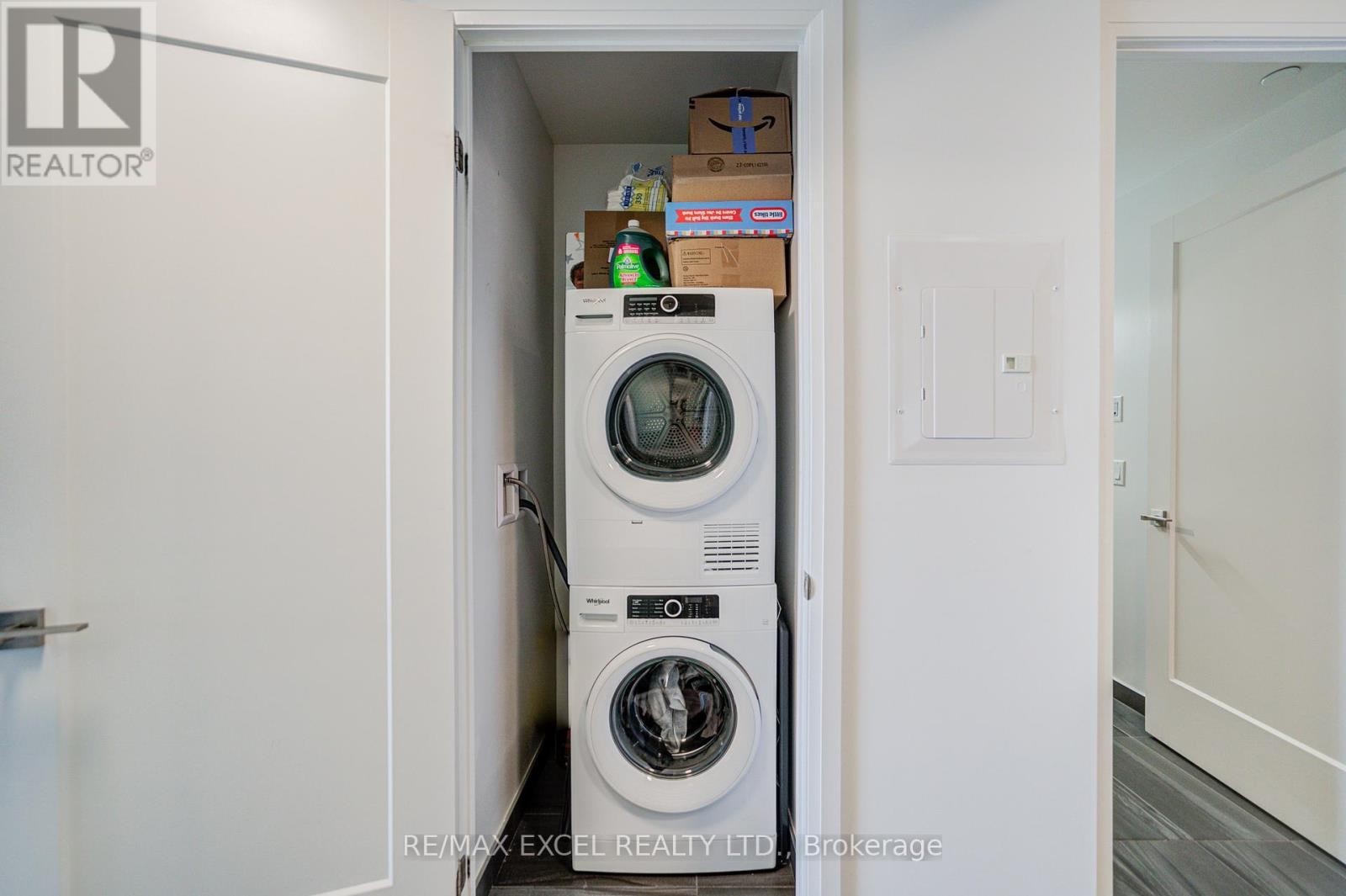 












2815 - 12 GANDHI LANE

,
Markham (Commerce Valley),




Ontario
L3T0G8

