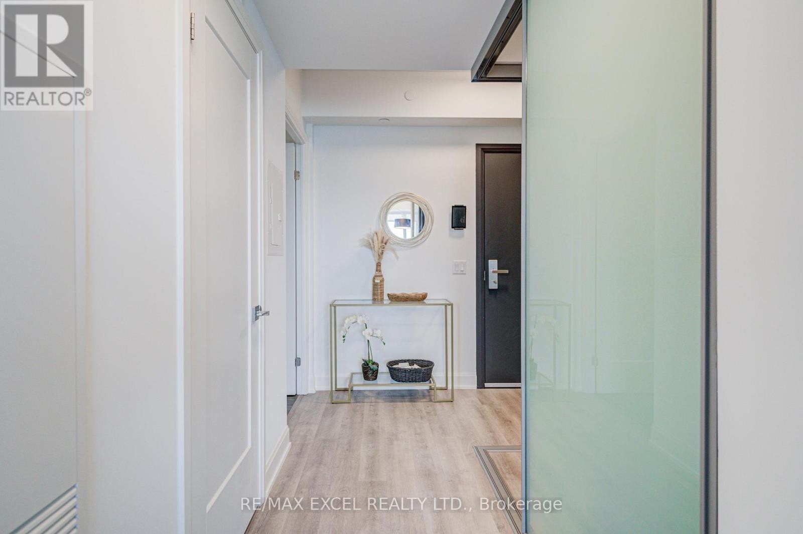 












2815 - 12 GANDHI LANE

,
Markham (Commerce Valley),




Ontario
L3T0G8

