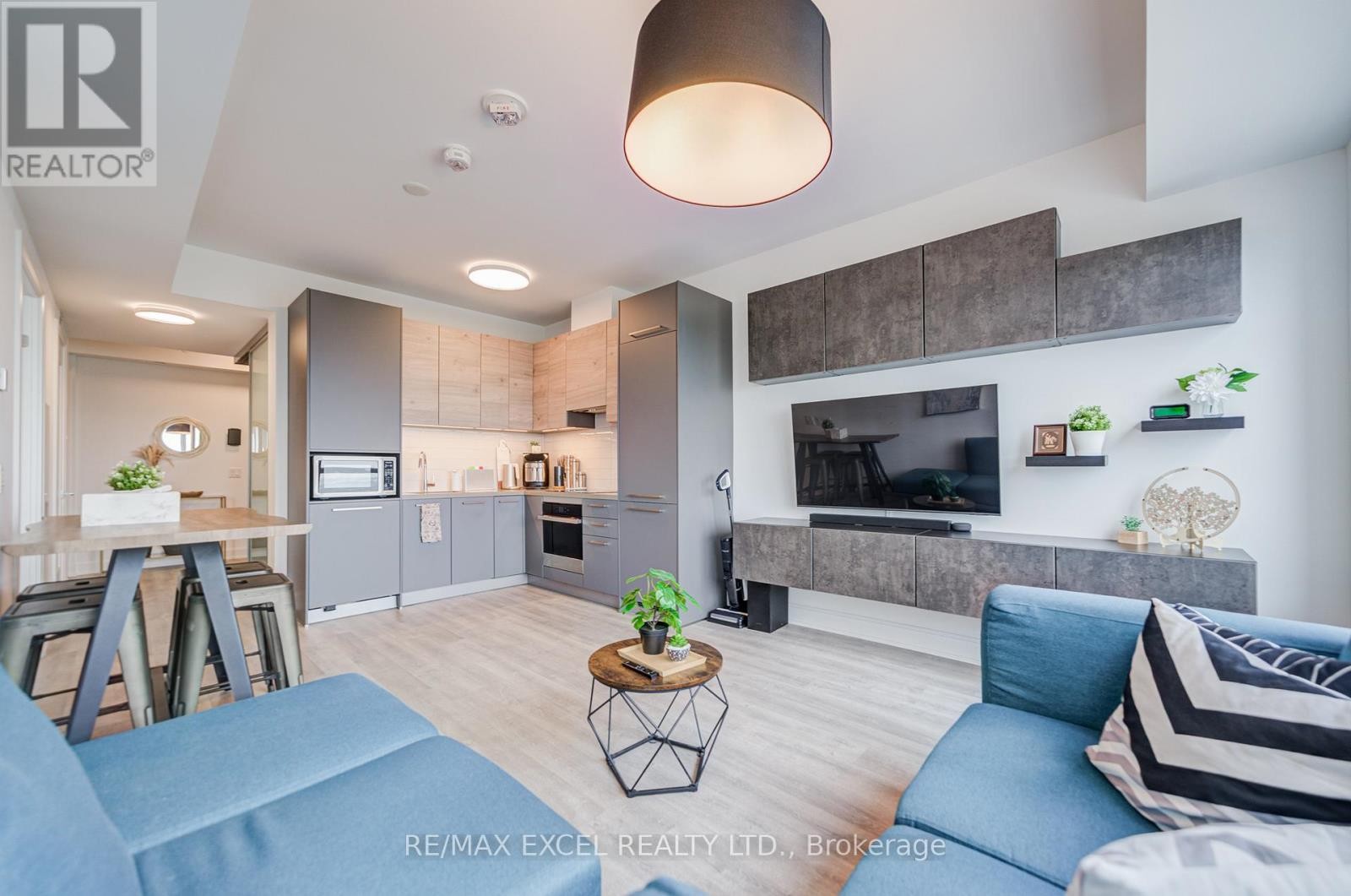 












2815 - 12 GANDHI LANE

,
Markham (Commerce Valley),




Ontario
L3T0G8

