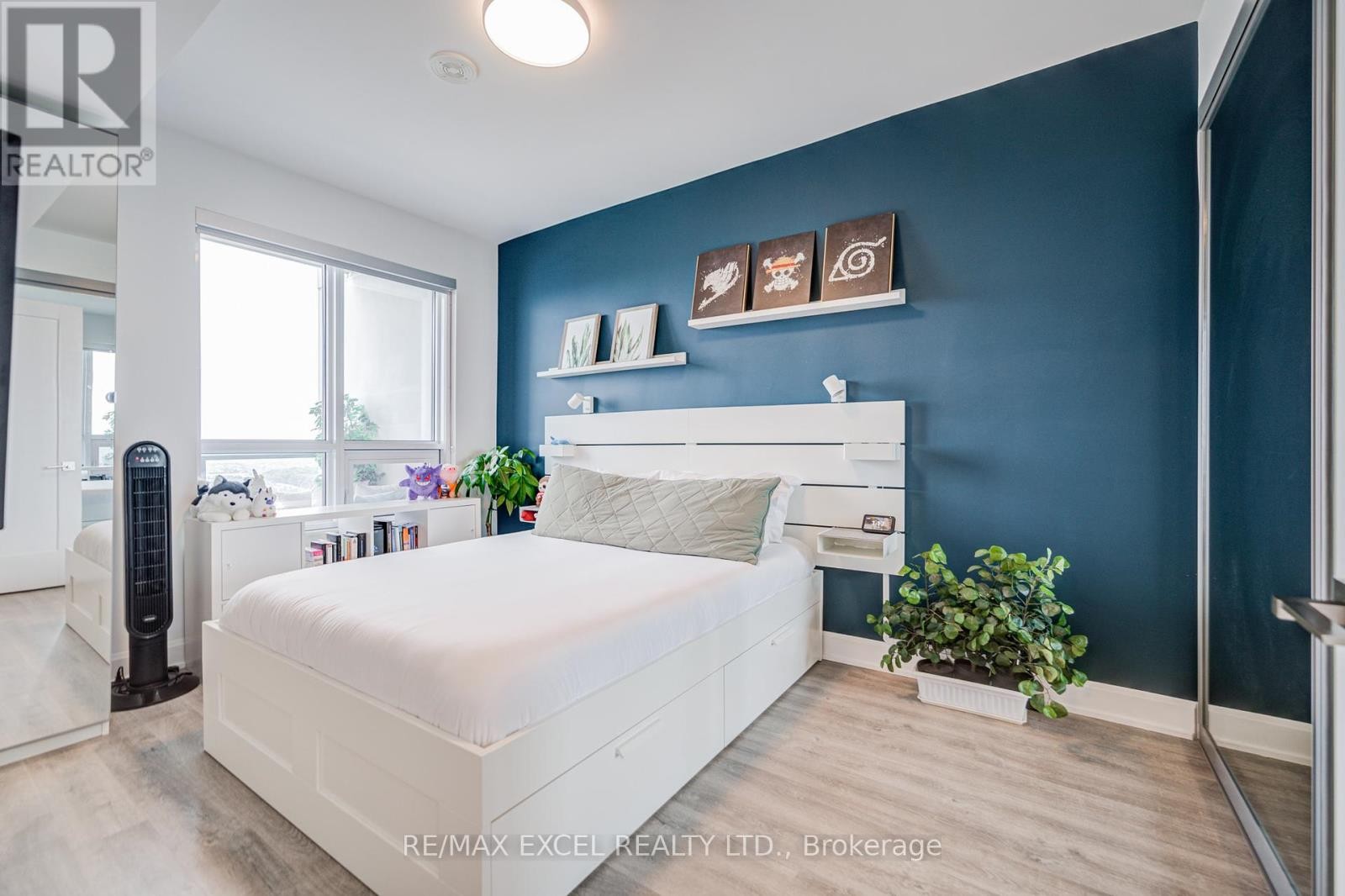 












2815 - 12 GANDHI LANE

,
Markham (Commerce Valley),




Ontario
L3T0G8

