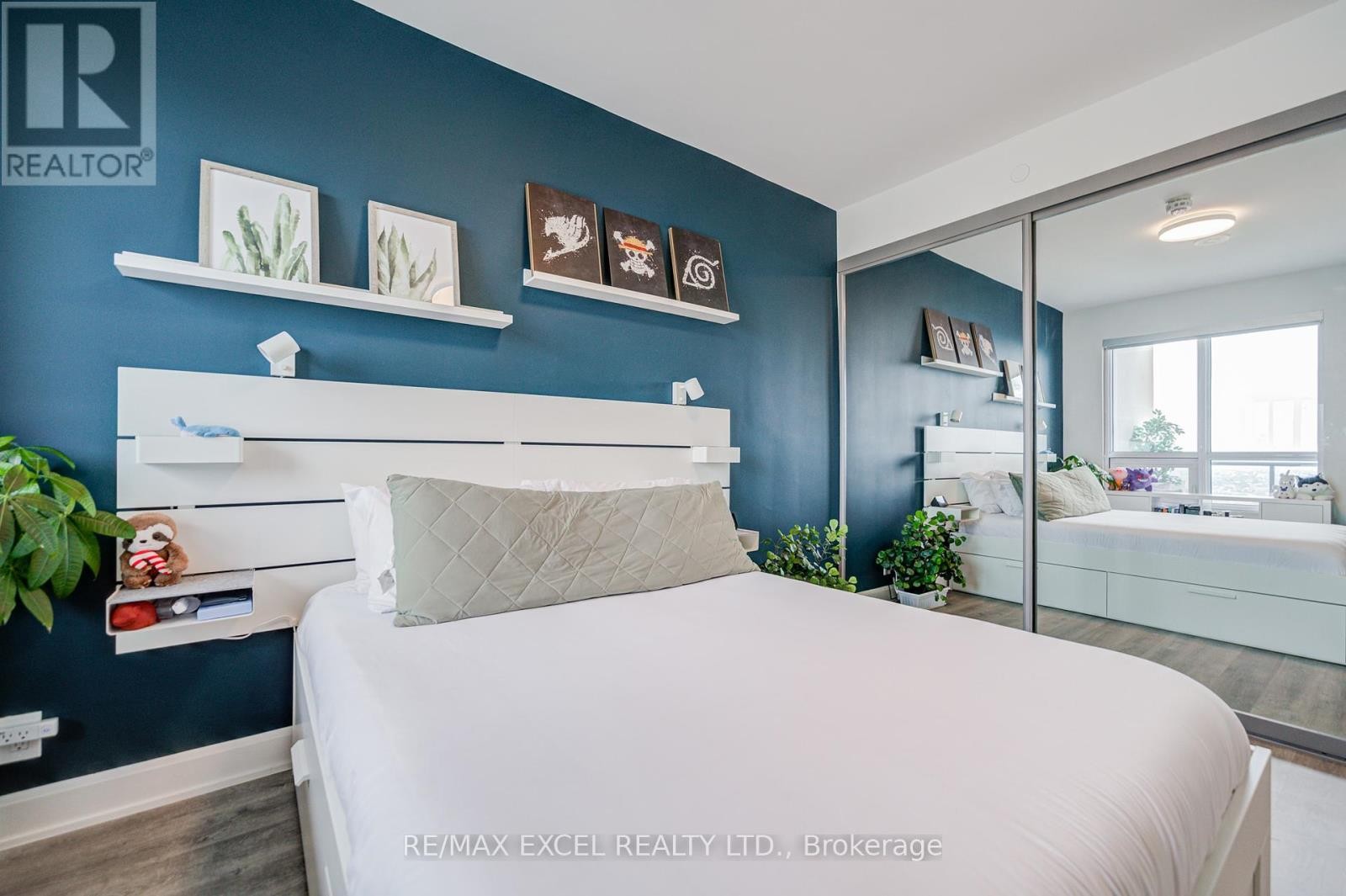












2815 - 12 GANDHI LANE

,
Markham (Commerce Valley),




Ontario
L3T0G8

