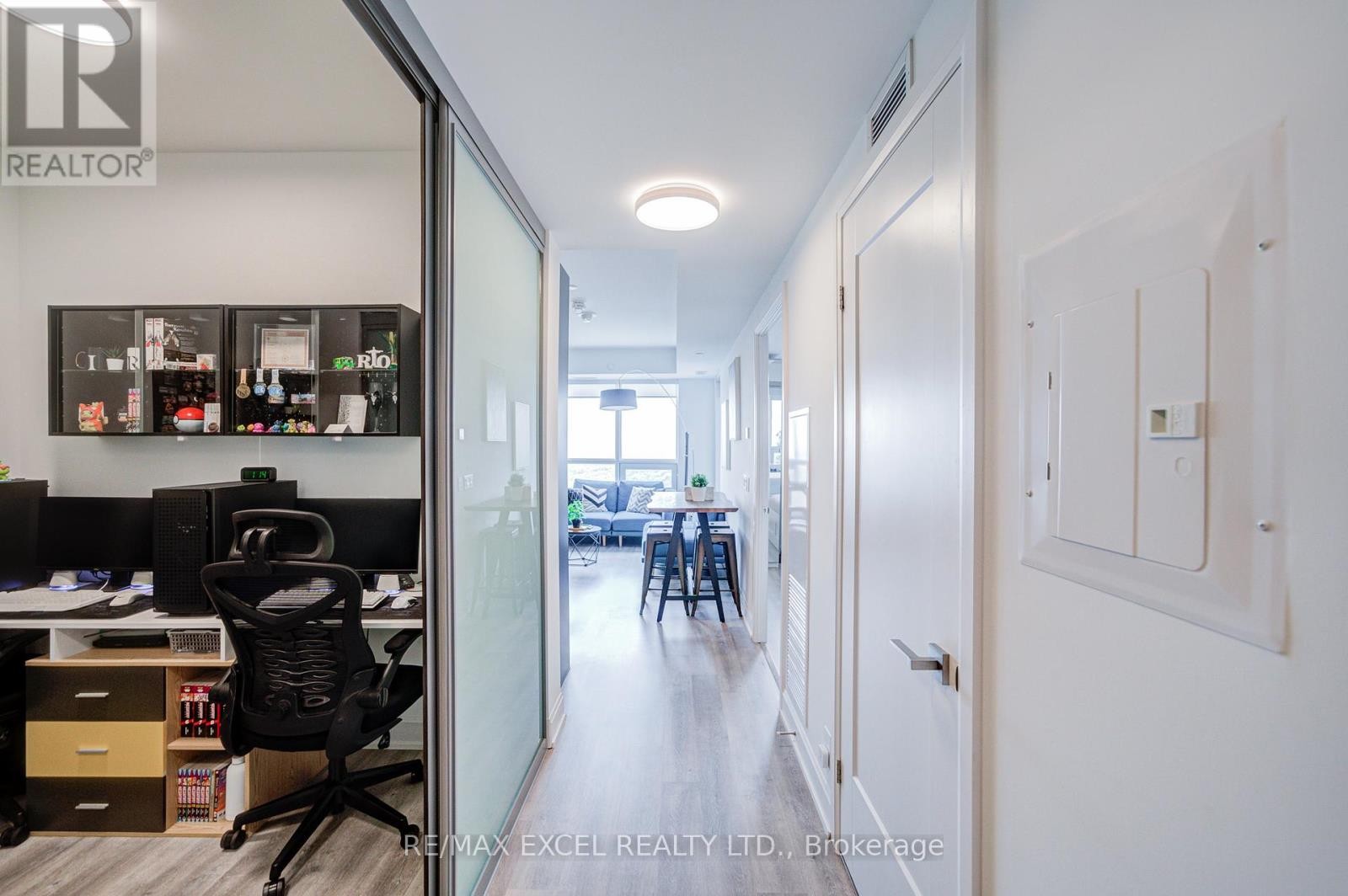 












2815 - 12 GANDHI LANE

,
Markham (Commerce Valley),




Ontario
L3T0G8

