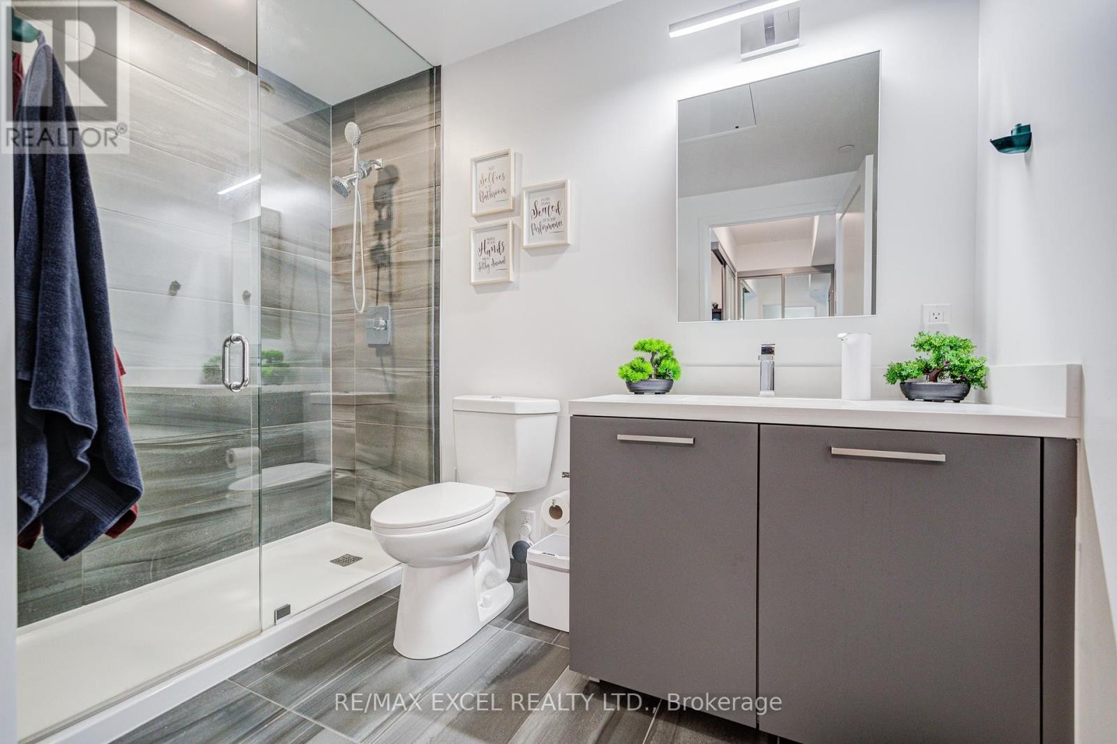 












2815 - 12 GANDHI LANE

,
Markham (Commerce Valley),




Ontario
L3T0G8

