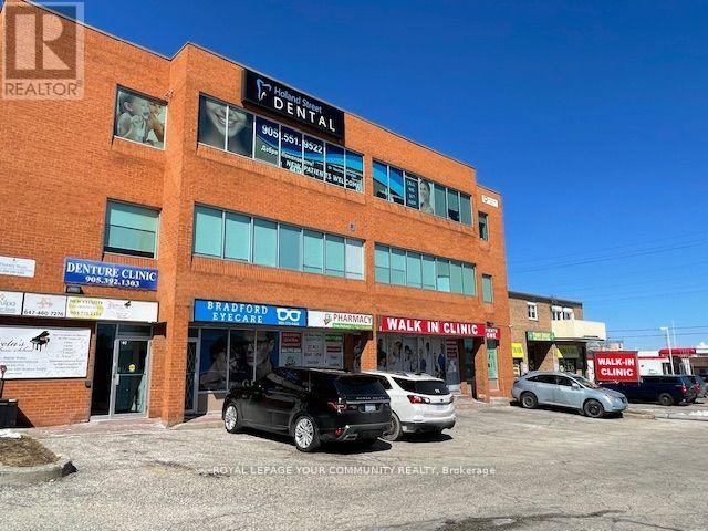 












100 D - 107 HOLLAND STREET

,
Bradford West Gwillimbury (Bradford),




Ontario
L3Z2B7

