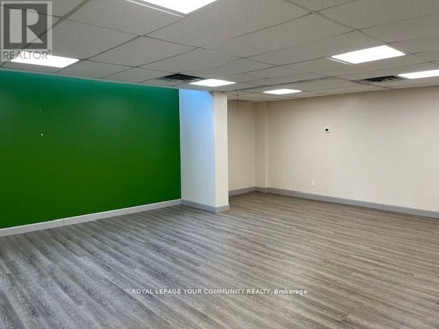 












100 D - 107 HOLLAND STREET

,
Bradford West Gwillimbury (Bradford),




Ontario
L3Z2B7

