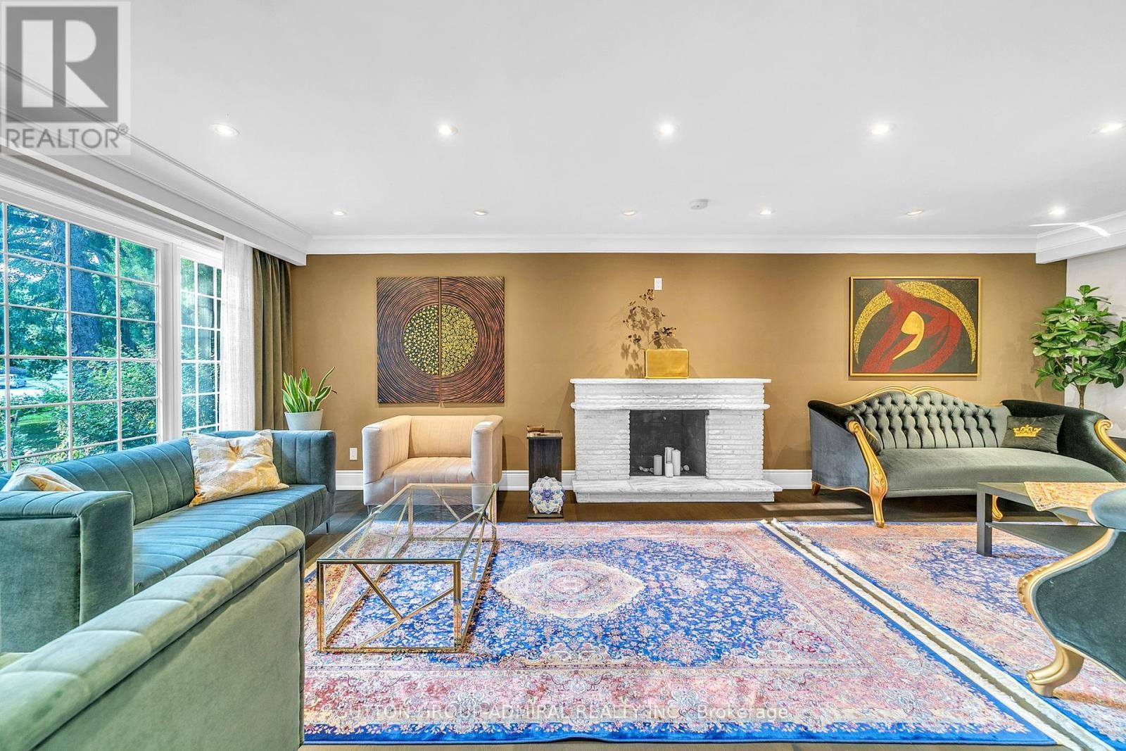 












9 ELSPETH PLACE

,
Markham (Grandview),




Ontario
L3T1C5

