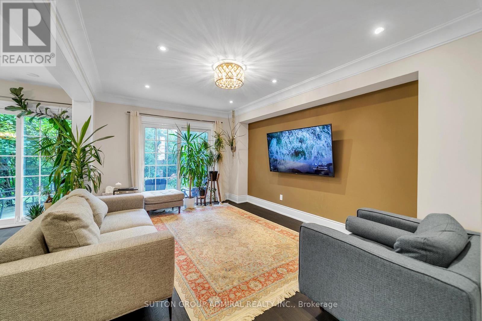 












9 ELSPETH PLACE

,
Markham (Grandview),




Ontario
L3T1C5

