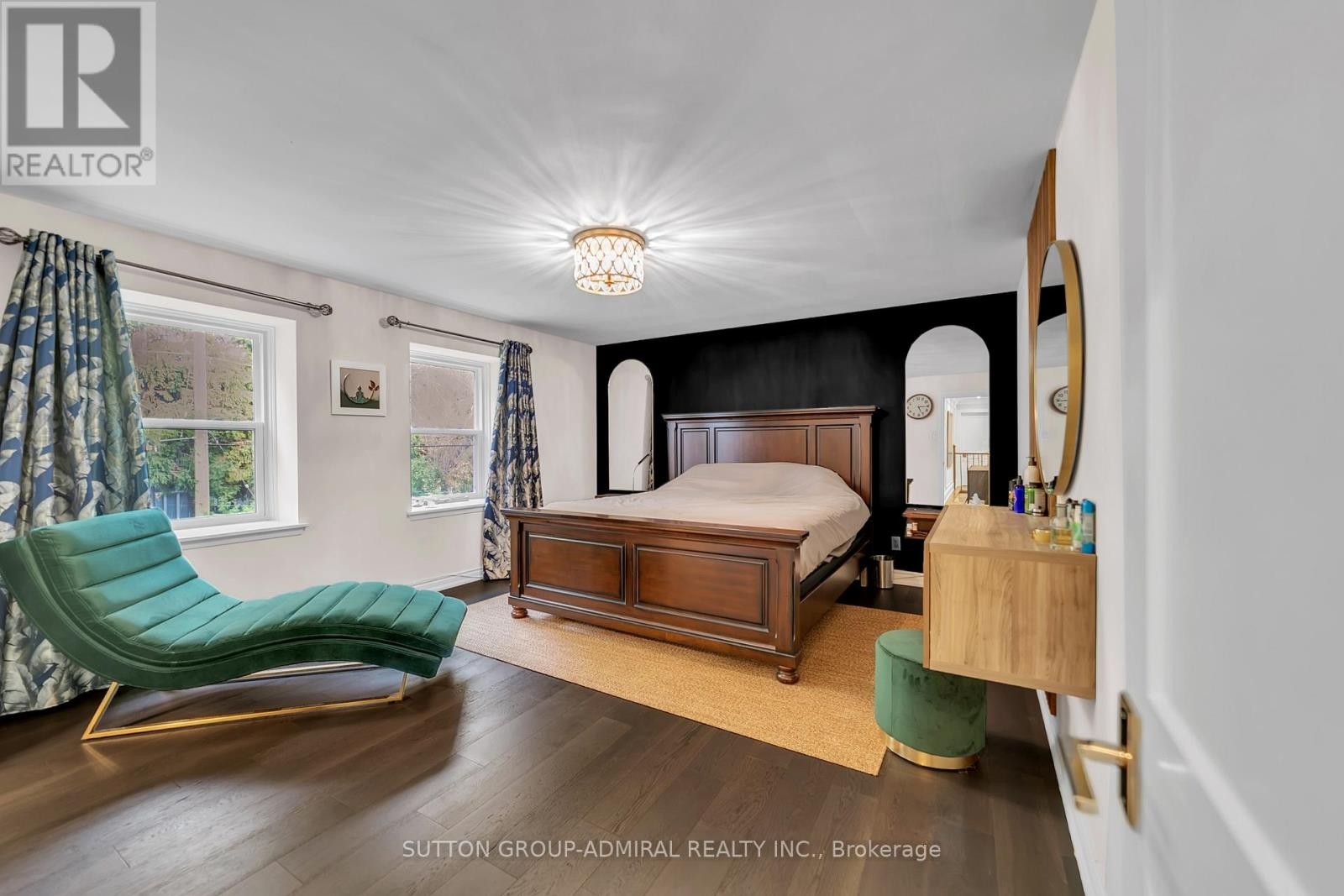 












9 ELSPETH PLACE

,
Markham (Grandview),




Ontario
L3T1C5

