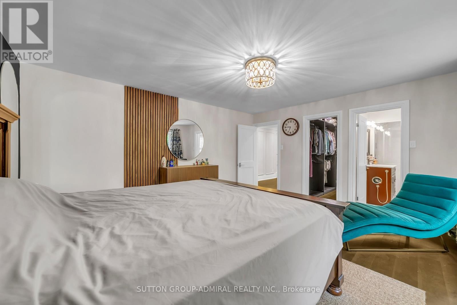












9 ELSPETH PLACE

,
Markham (Grandview),




Ontario
L3T1C5

