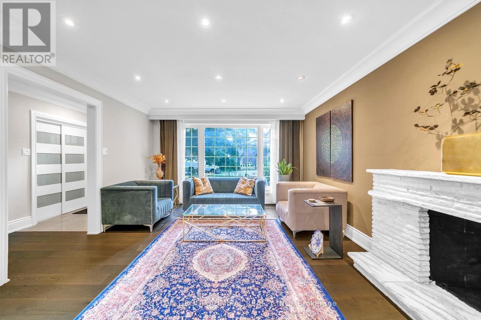 












9 ELSPETH PLACE

,
Markham (Grandview),




Ontario
L3T1C5

