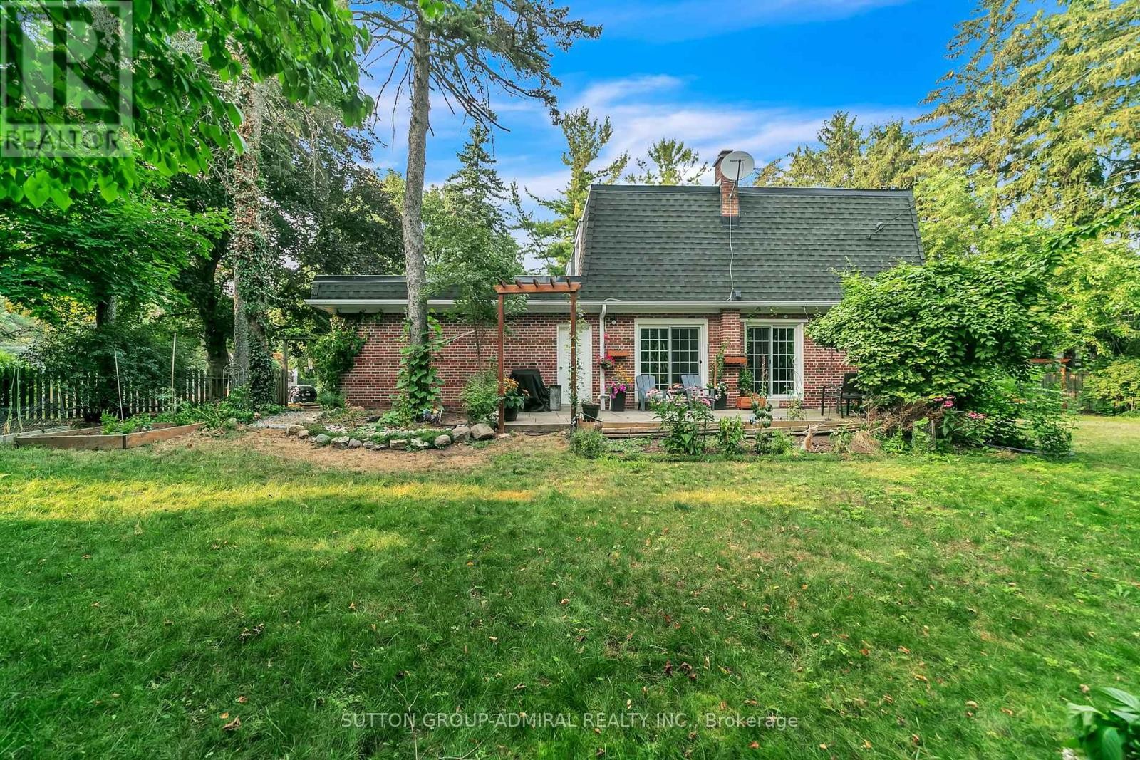 












9 ELSPETH PLACE

,
Markham (Grandview),




Ontario
L3T1C5

