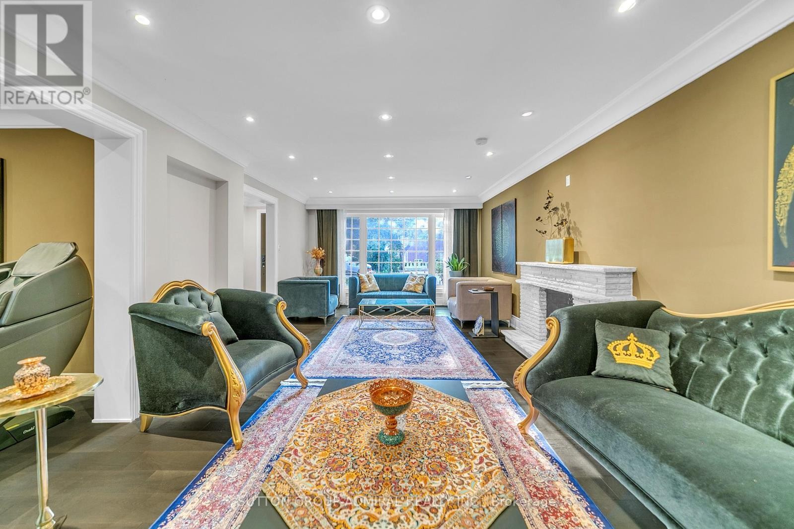 












9 ELSPETH PLACE

,
Markham (Grandview),




Ontario
L3T1C5

