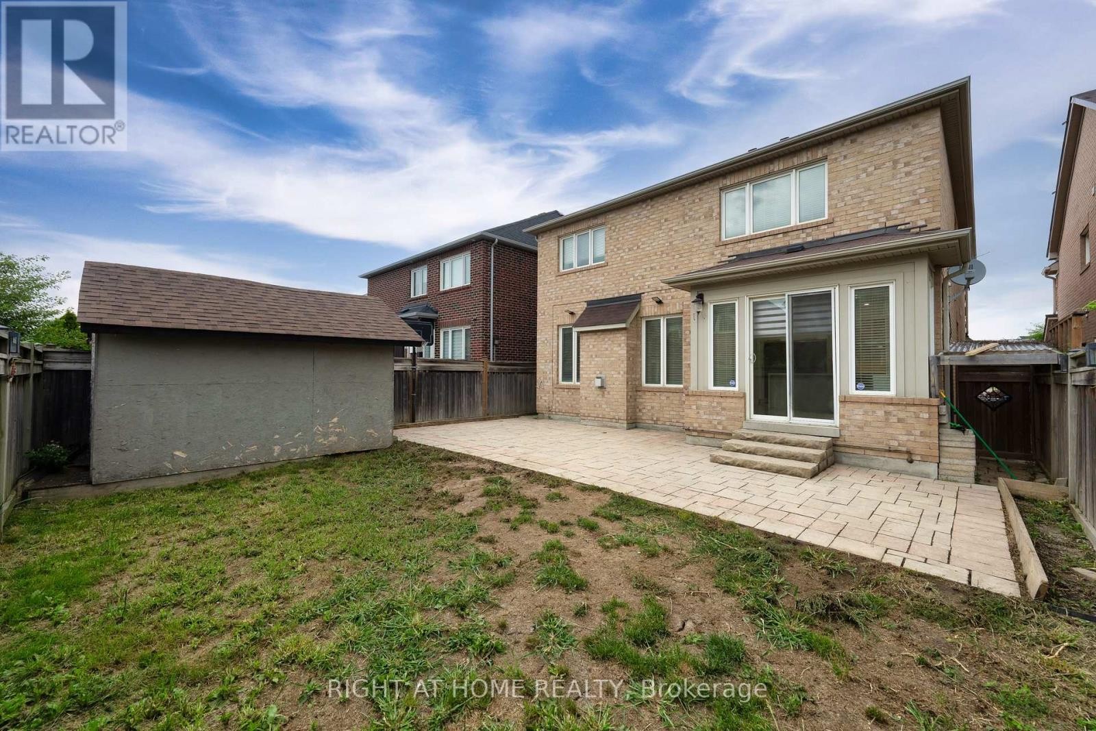 












193 BLUE DASHER BOULEVARD

,
Bradford West Gwillimbury (Bradford),




Ontario
L3Z0H3

