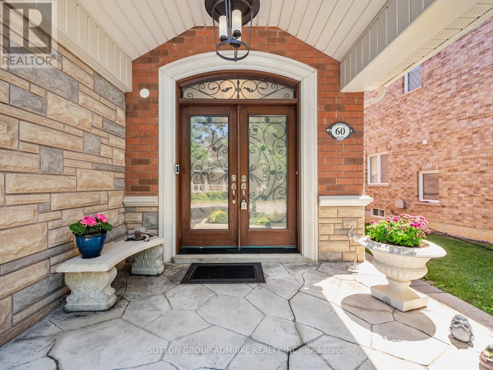 












60 STARWOOD ROAD

,
Vaughan (Patterson),




Ontario
L4J9C9

