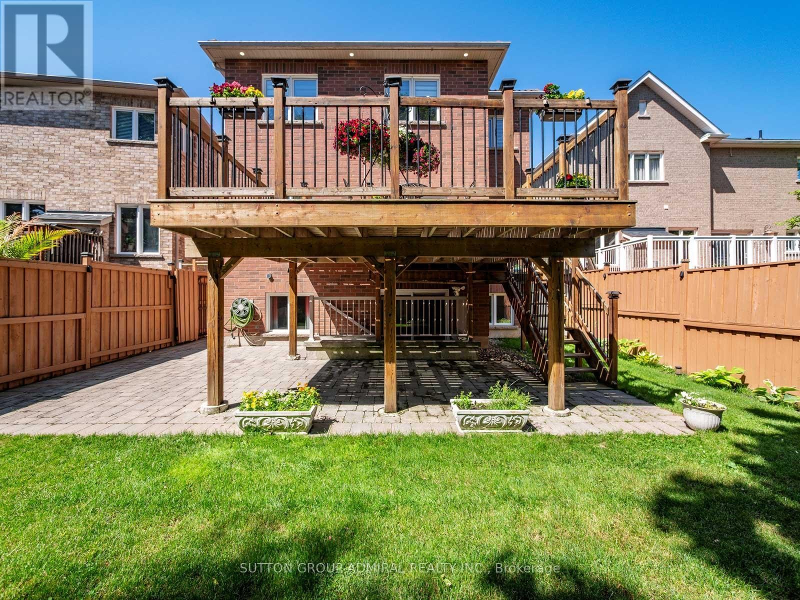 












60 STARWOOD ROAD

,
Vaughan (Patterson),




Ontario
L4J9C9

