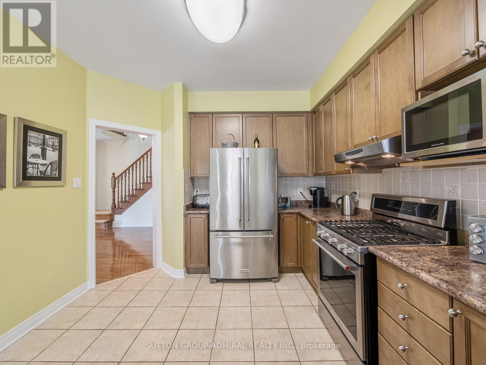 












450 PLEASANT RIDGE AVENUE

,
Vaughan (Patterson),




Ontario
L4J8X2

