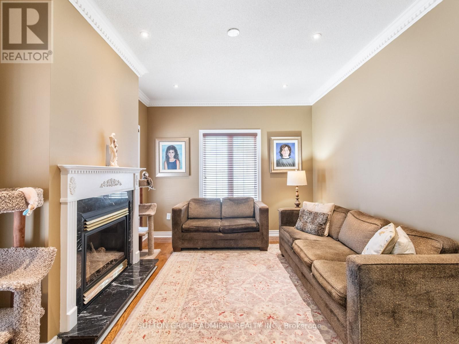 












450 PLEASANT RIDGE AVENUE

,
Vaughan (Patterson),




Ontario
L4J8X2

