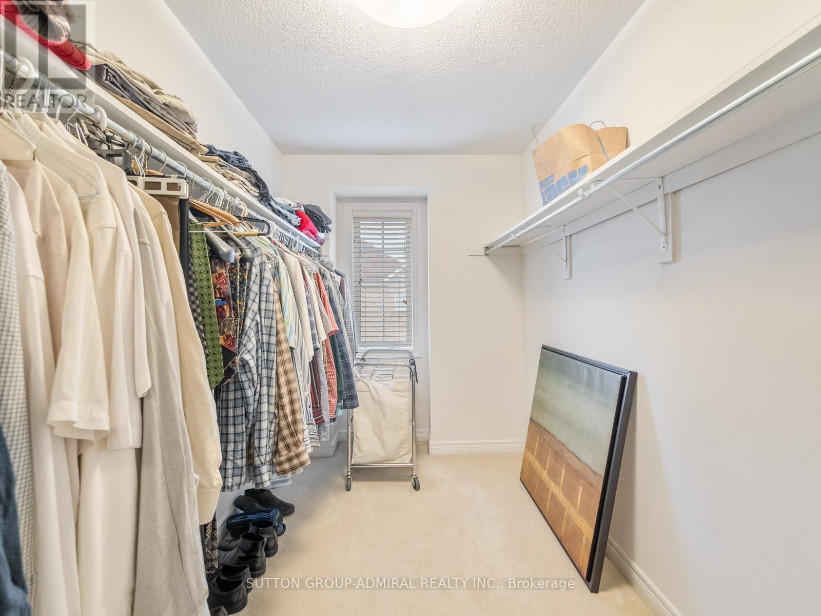 












450 PLEASANT RIDGE AVENUE

,
Vaughan (Patterson),




Ontario
L4J8X2

