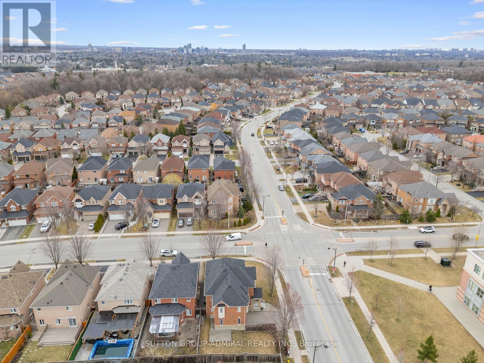 












450 PLEASANT RIDGE AVENUE

,
Vaughan (Patterson),




Ontario
L4J8X2

