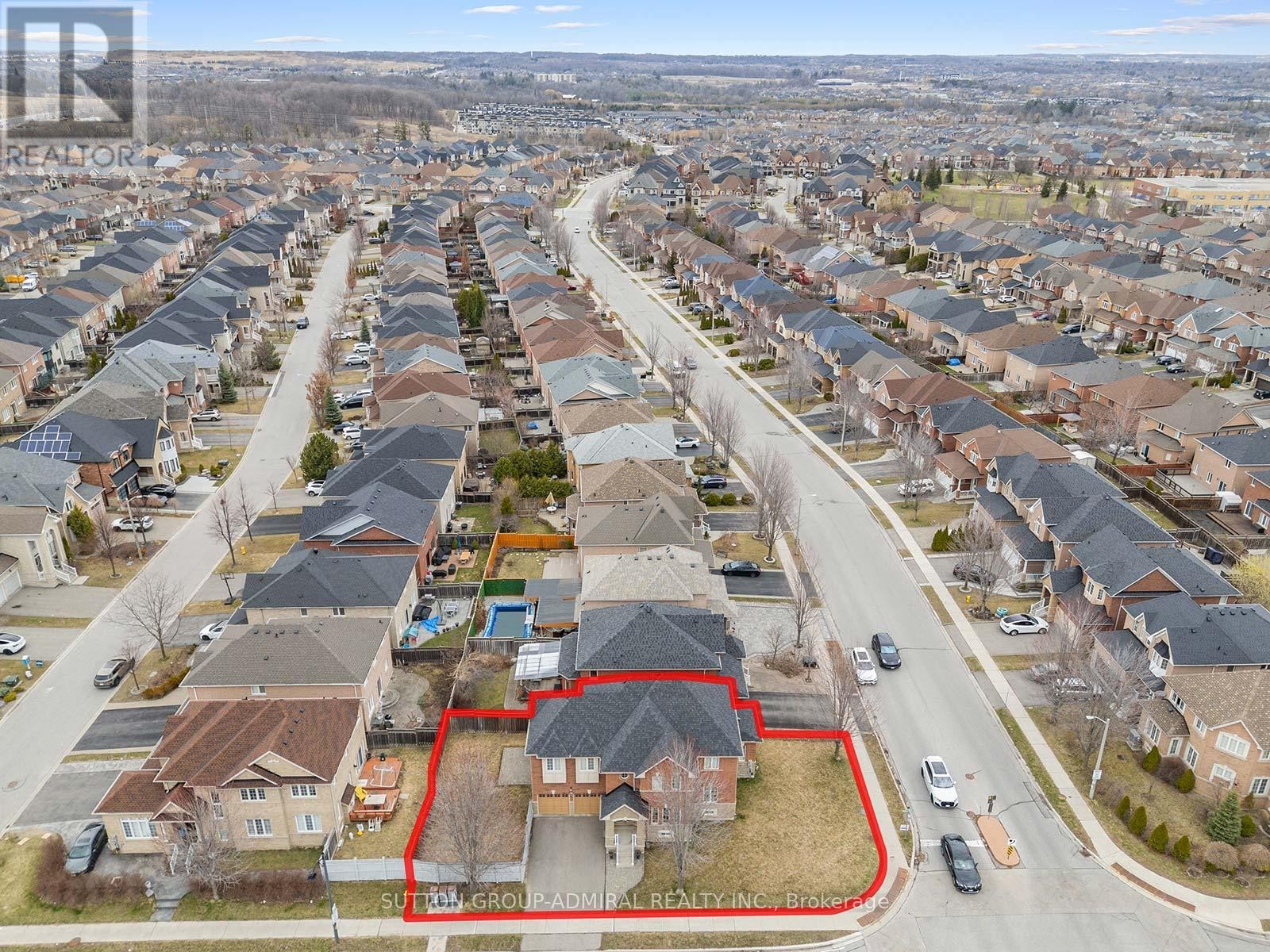 












450 PLEASANT RIDGE AVENUE

,
Vaughan (Patterson),




Ontario
L4J8X2

