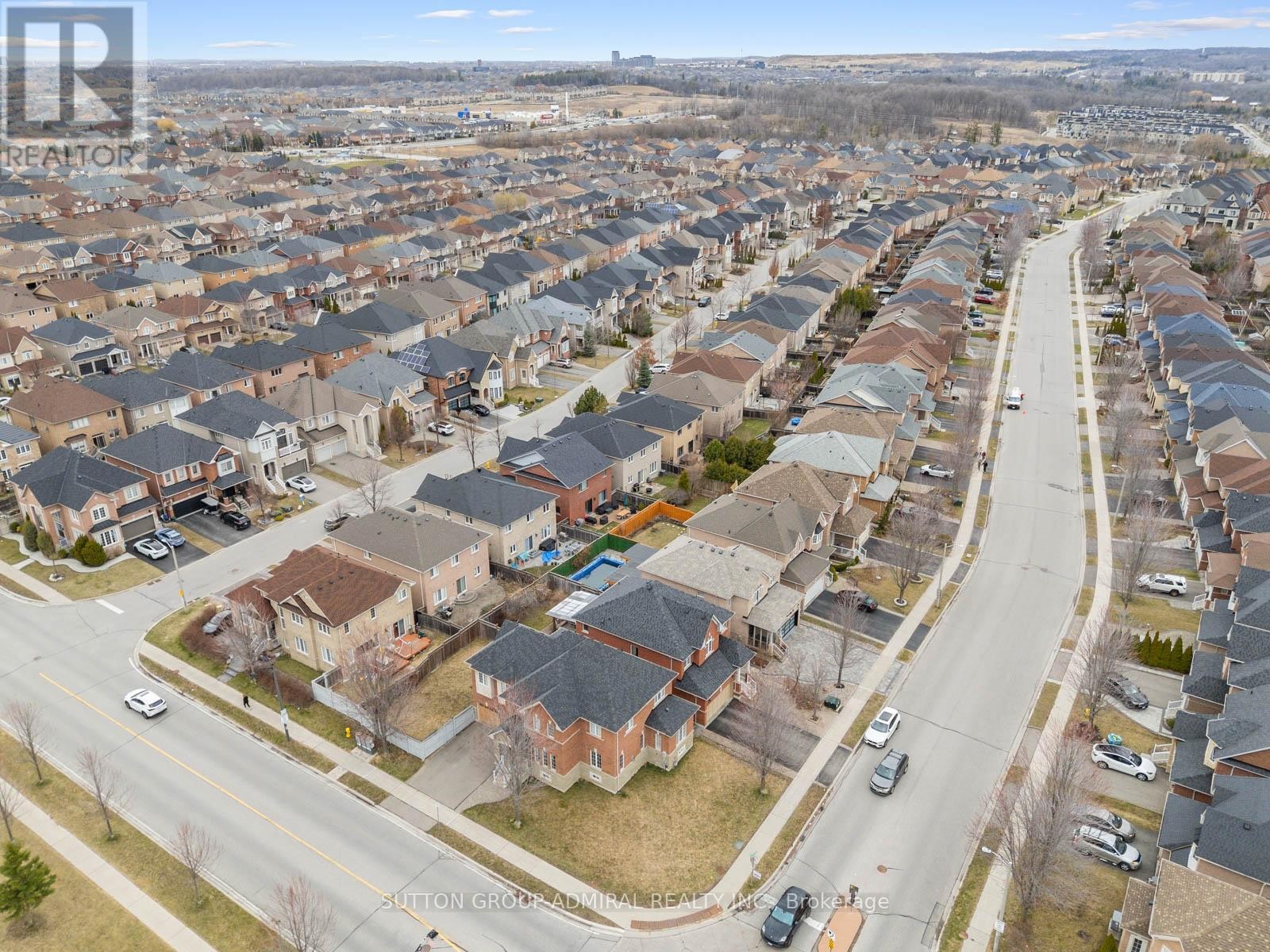 












450 PLEASANT RIDGE AVENUE

,
Vaughan (Patterson),




Ontario
L4J8X2

