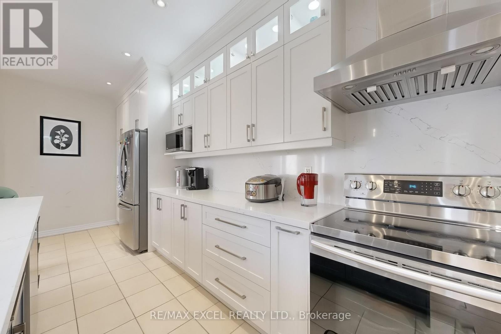 












9 SUNNYSIDE HILL ROAD

,
Markham (Cornell),




Ontario
L6B0X4

