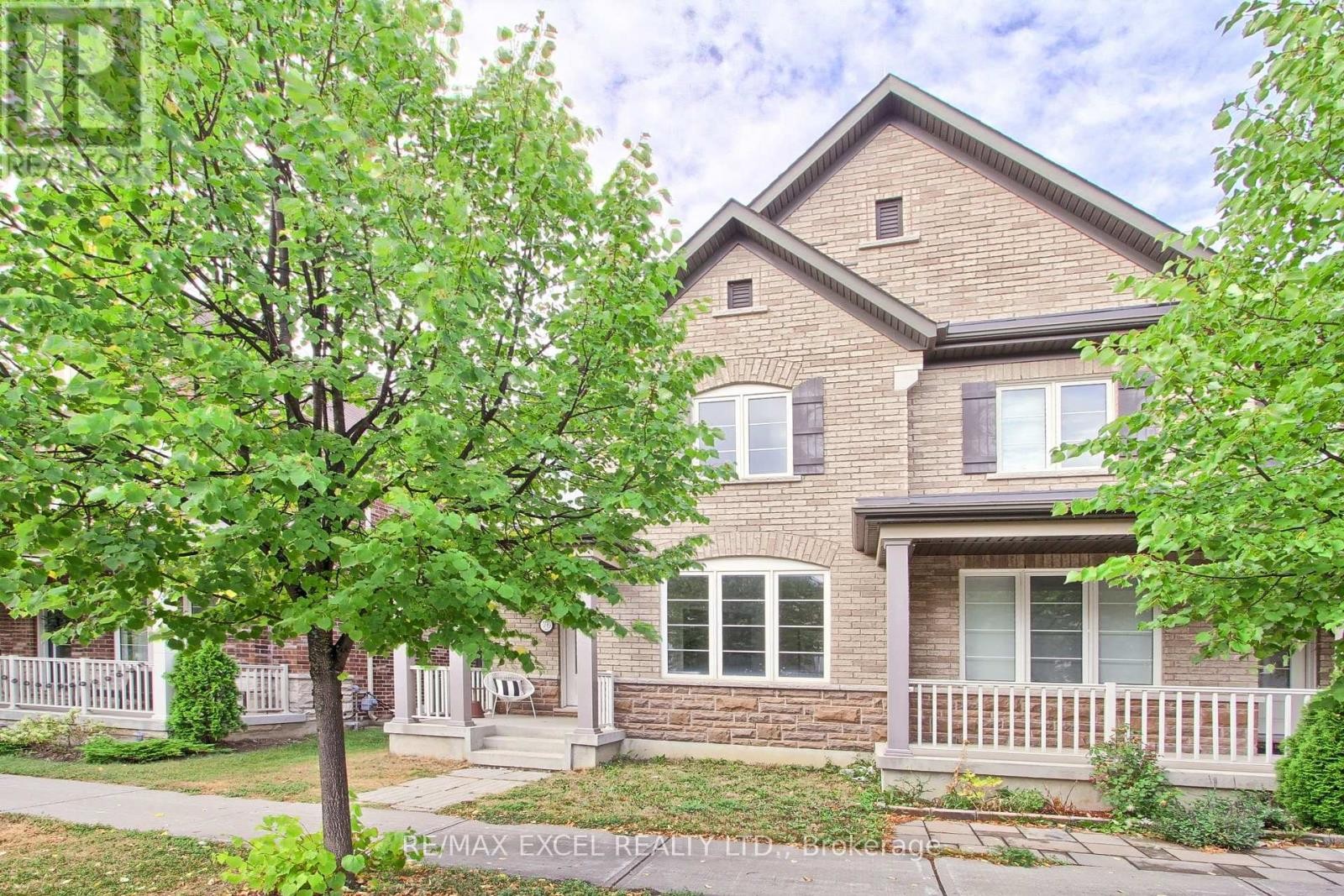 












76 BLACK CREEK DRIVE

,
Markham (Cornell),




Ontario
L6B0Y4


