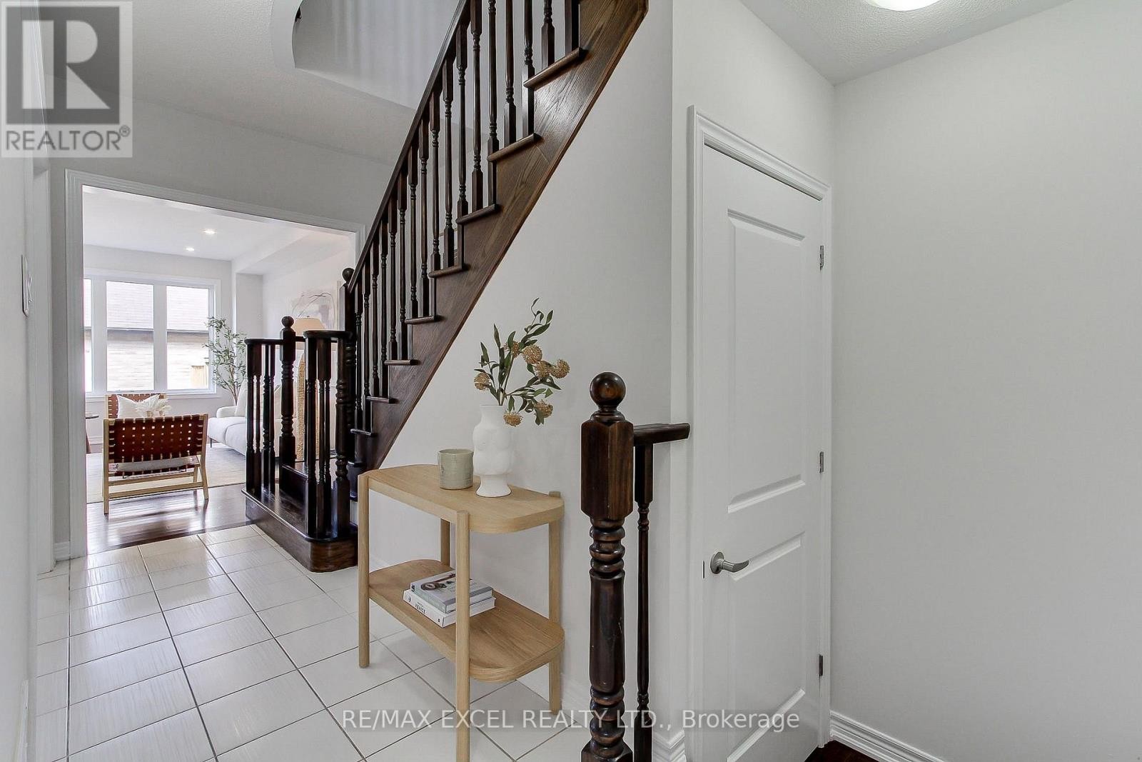 












76 BLACK CREEK DRIVE

,
Markham (Cornell),




Ontario
L6B0Y4

