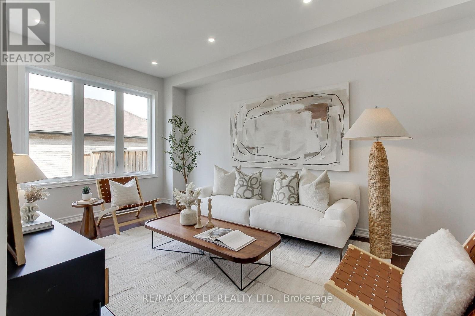 












76 BLACK CREEK DRIVE

,
Markham (Cornell),




Ontario
L6B0Y4

