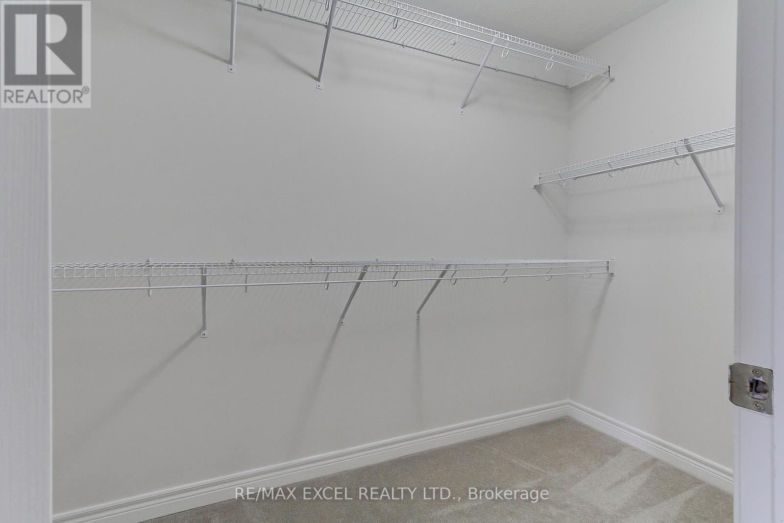 












76 BLACK CREEK DRIVE

,
Markham (Cornell),




Ontario
L6B0Y4

