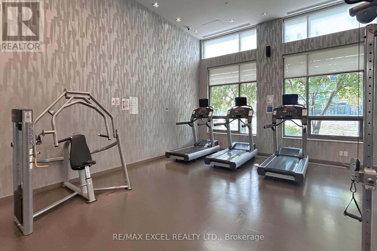 












207 - 18 UPTOWN DRIVE

,
Markham (Unionville),




Ontario
L3R5M5

