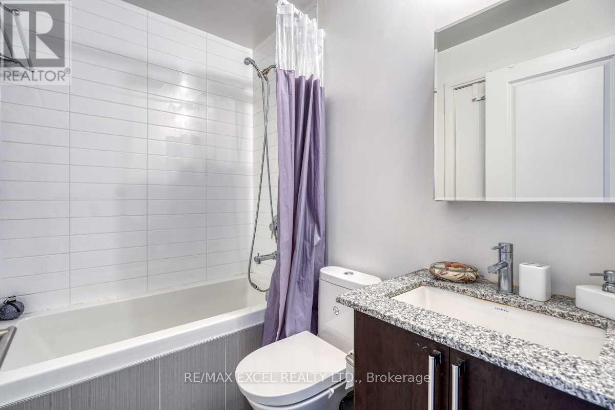 












202A - 9608 YONGE STREET

,
Richmond Hill (North Richvale),




Ontario
L4C0X4

