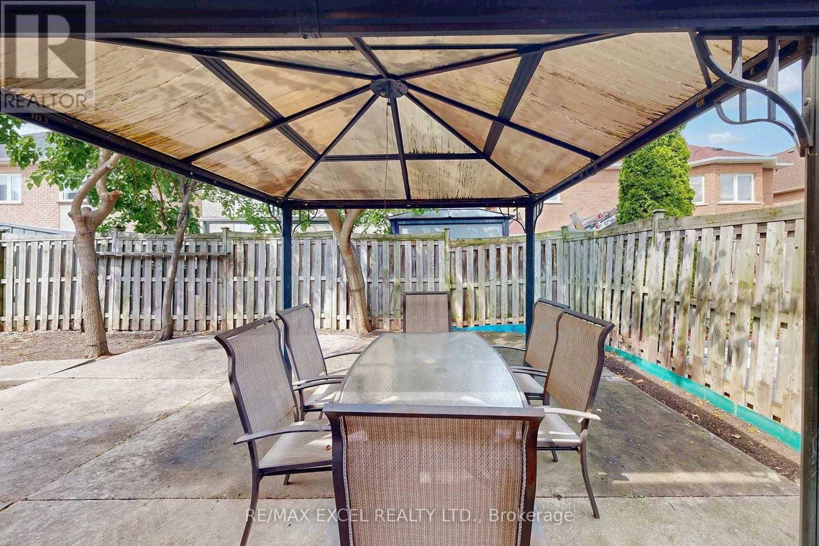 












38 AYHART STREET

,
Markham (Wismer),




Ontario
L6E1H4

