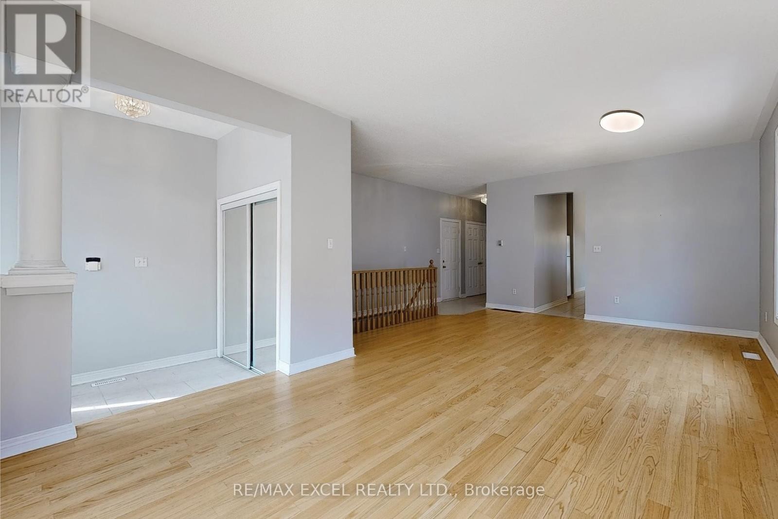 












38 AYHART STREET

,
Markham (Wismer),




Ontario
L6E1H4

