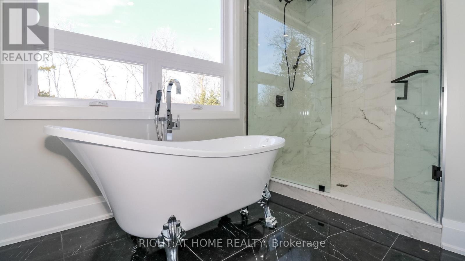 












1012 FERRIER AVENUE

,
Innisfil (Lefroy),




Ontario
L0L1W0

