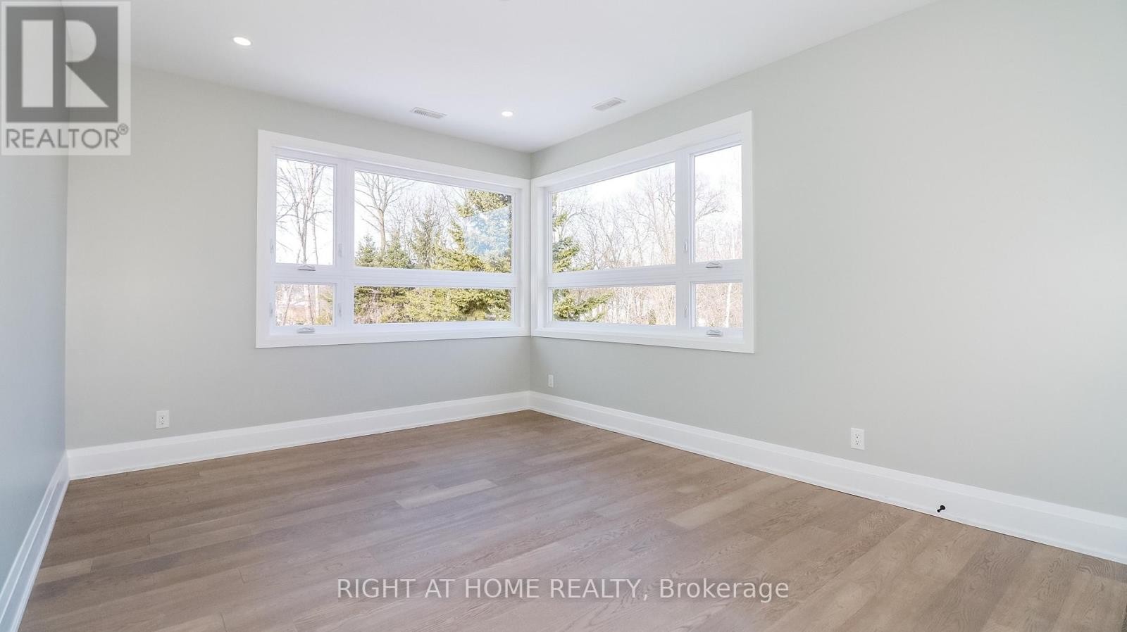 












1012 FERRIER AVENUE

,
Innisfil (Lefroy),




Ontario
L0L1W0

