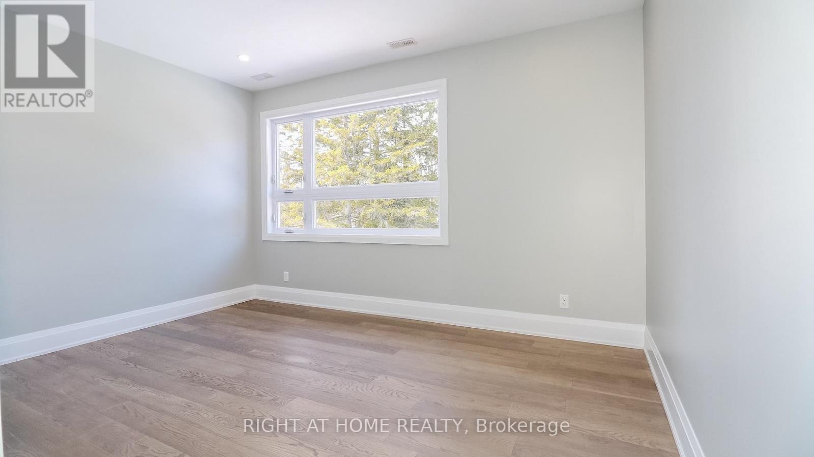 












1012 FERRIER AVENUE

,
Innisfil (Lefroy),




Ontario
L0L1W0

