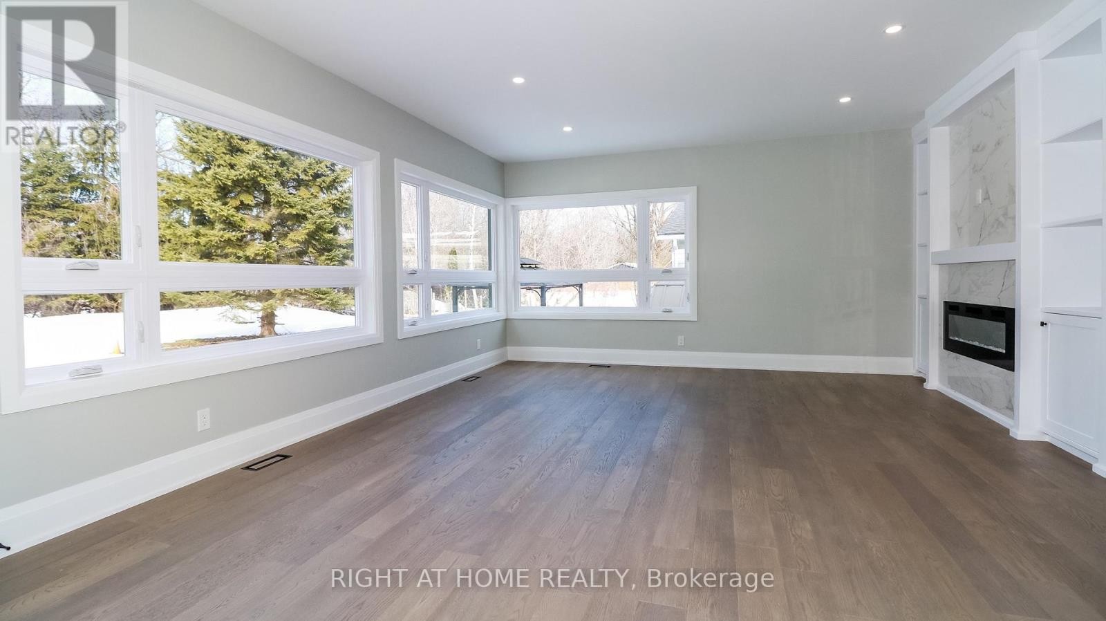 












1012 FERRIER AVENUE

,
Innisfil (Lefroy),




Ontario
L0L1W0

