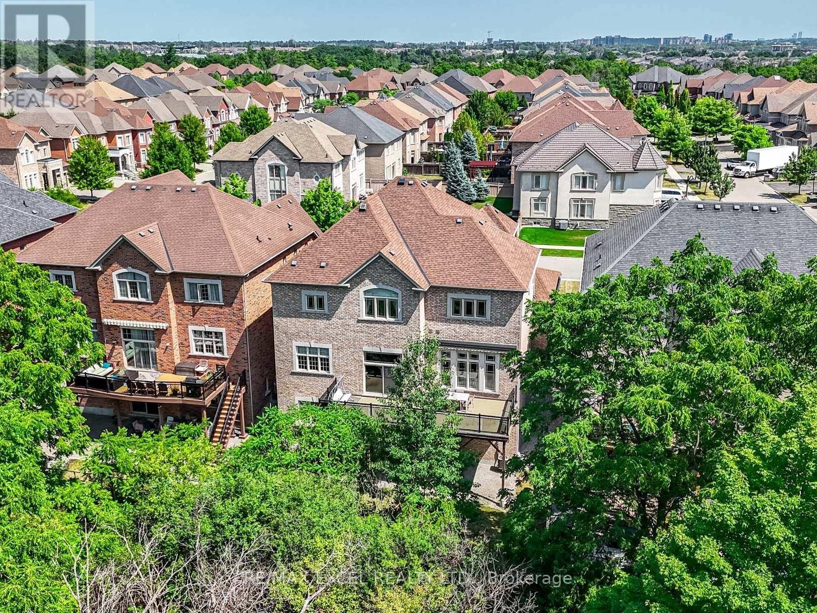 












146 UPPER POST ROAD W

,
Vaughan (Patterson),




Ontario
L6A4J9

