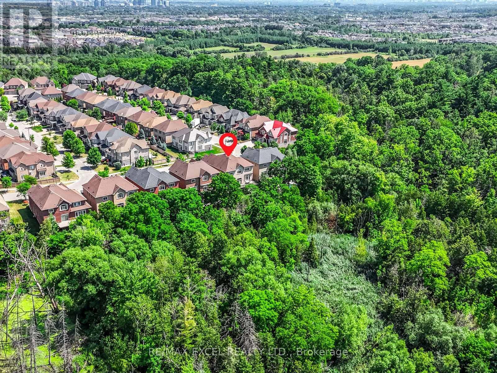 












146 UPPER POST ROAD W

,
Vaughan (Patterson),




Ontario
L6A4J9


