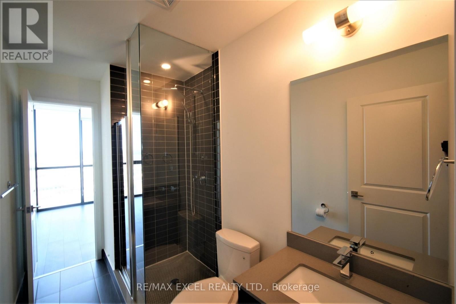 












2607 - 2908 HIGHWAY 7 ROAD

,
Vaughan (Concord),




Ontario
L4K1V5

