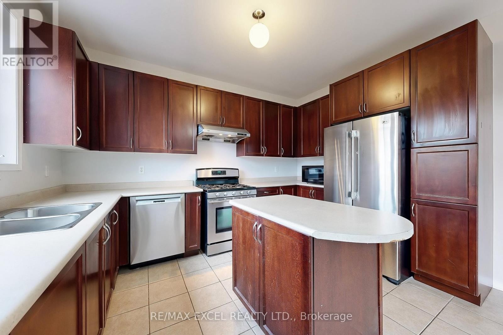 












35 CARDREW STREET

,
Markham (Cornell),




Ontario
L6B1G2

