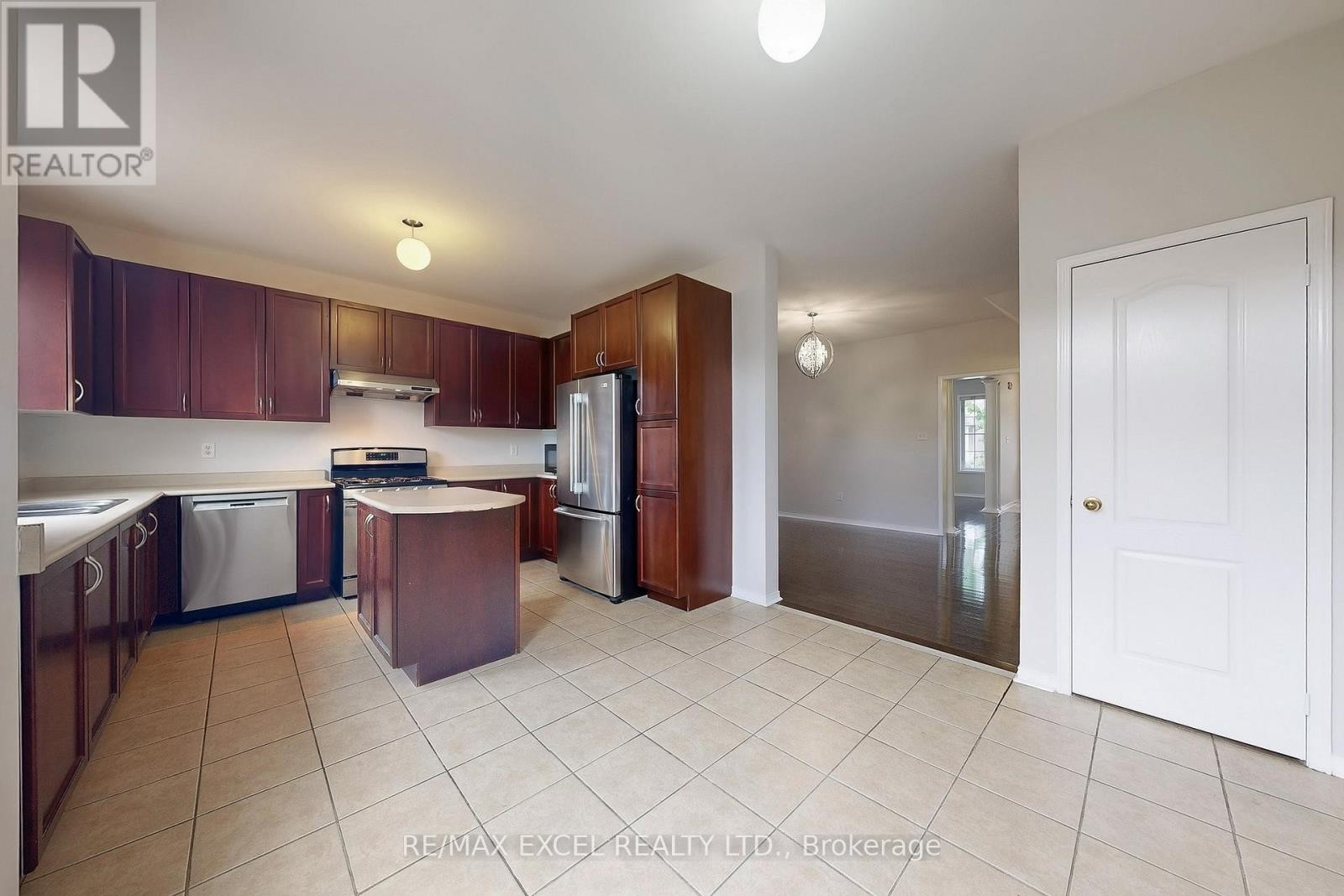 












35 CARDREW STREET

,
Markham (Cornell),




Ontario
L6B1G2

