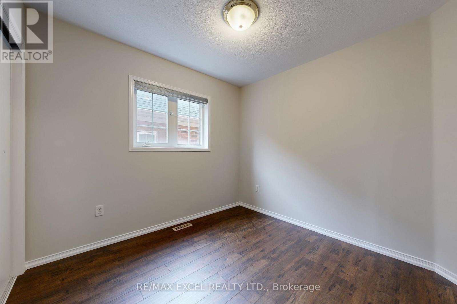 












35 CARDREW STREET

,
Markham (Cornell),




Ontario
L6B1G2

