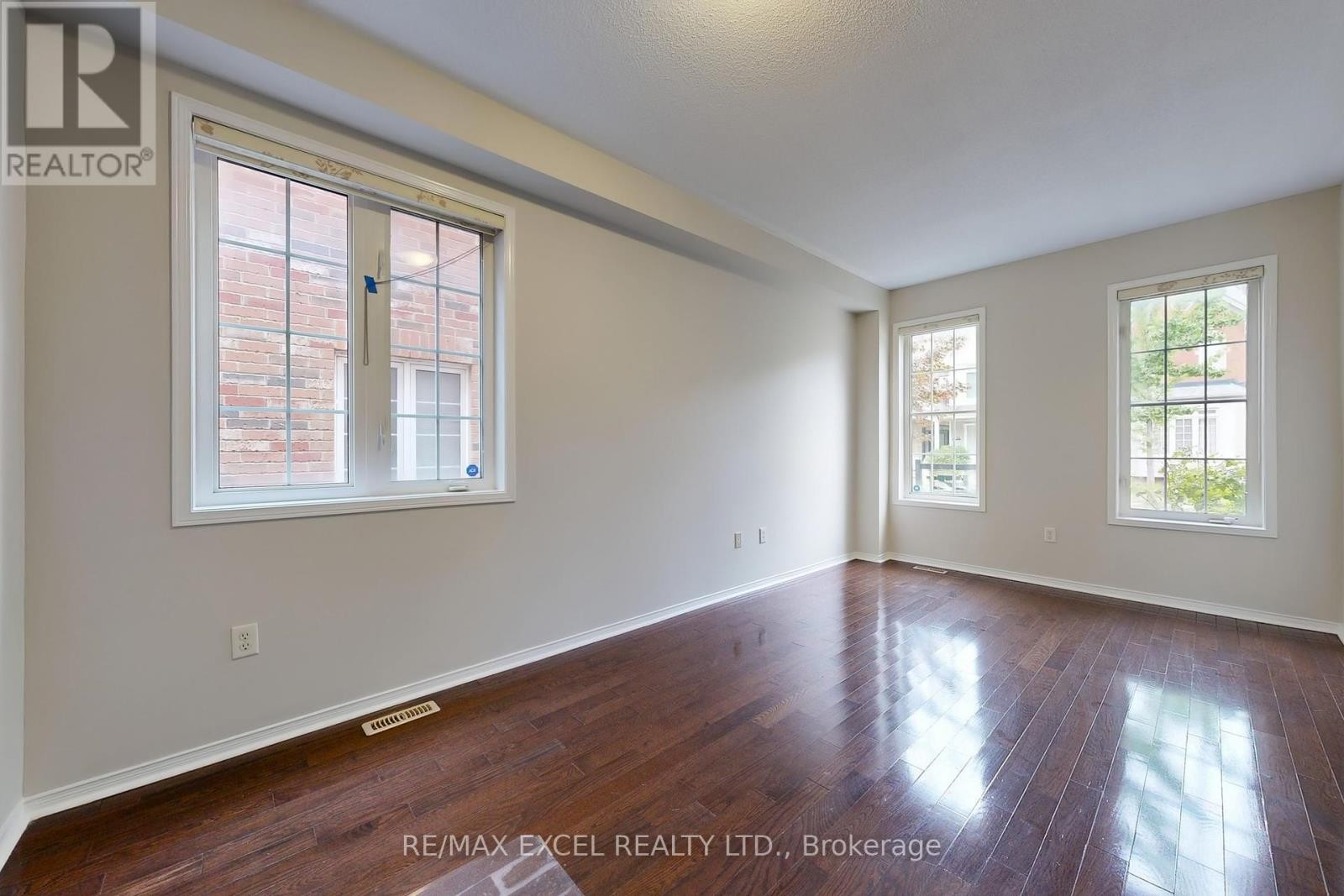 












35 CARDREW STREET

,
Markham (Cornell),




Ontario
L6B1G2

