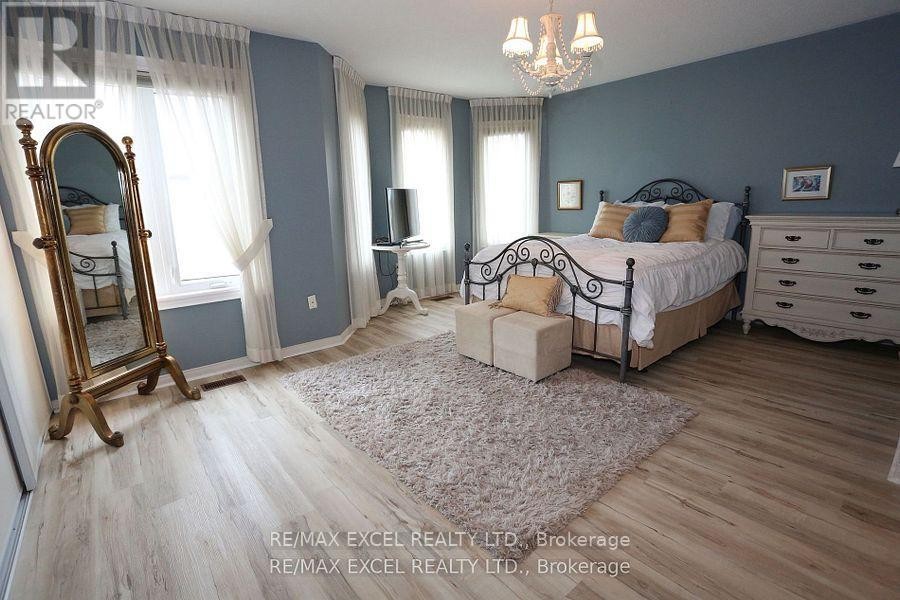 












37 - 735 NEW WESTMINSTER DRIVE

,
Vaughan (Brownridge),




Ontario
L4J7Y9

