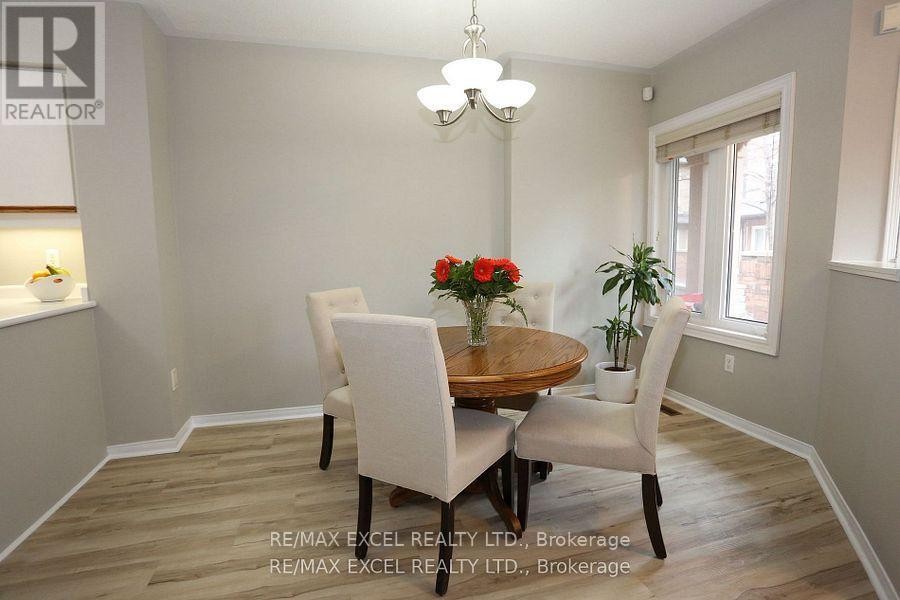 












37 - 735 NEW WESTMINSTER DRIVE

,
Vaughan (Brownridge),




Ontario
L4J7Y9


